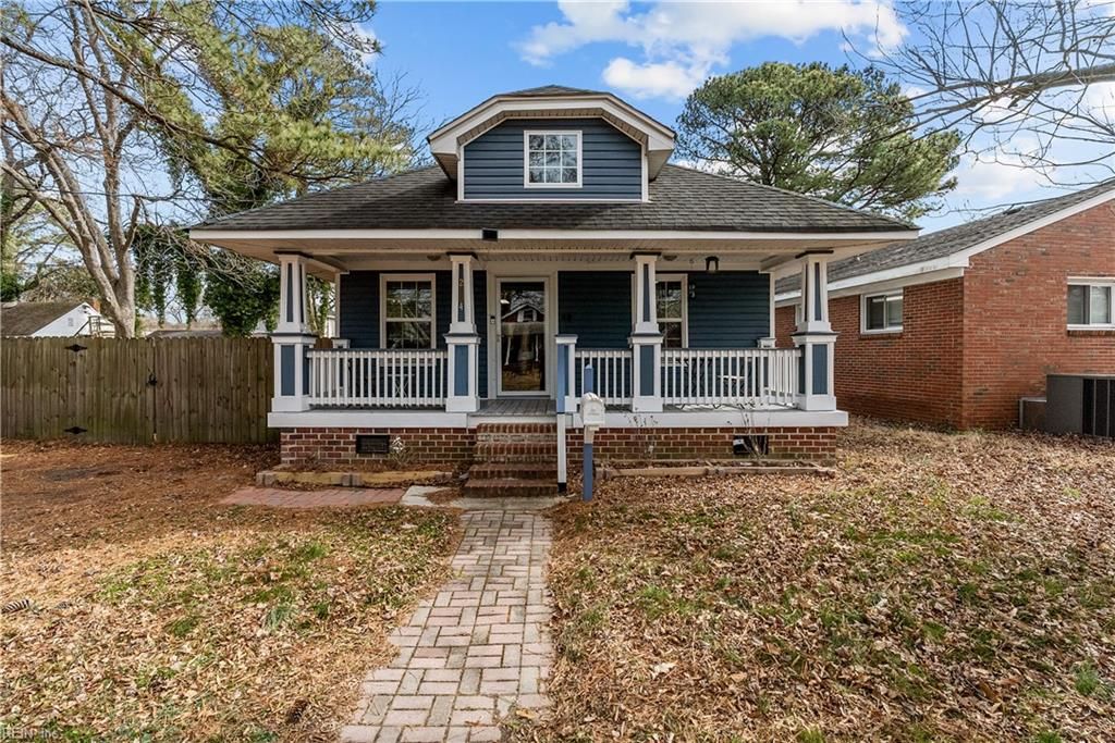 Photo of 2804 Argonne Avenue, Norfolk, VA 23509 (MLS # 10630327)