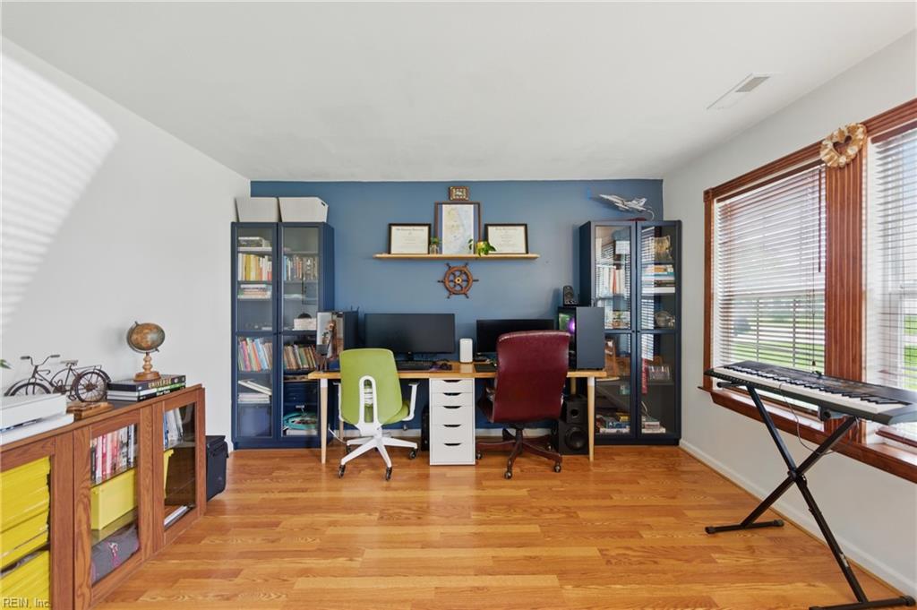 182 Eagle Creek RD
