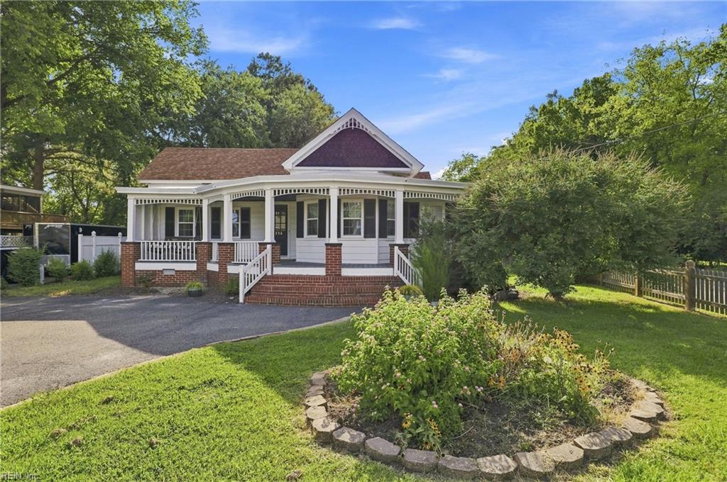 Photo of 1336 Poquoson Avenue, Poquoson, VA 23662 (MLS # 10648250)
