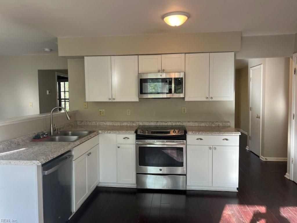 Photo of 8 Sumner Court, Toano, VA 23168 (MLS # 10630699)