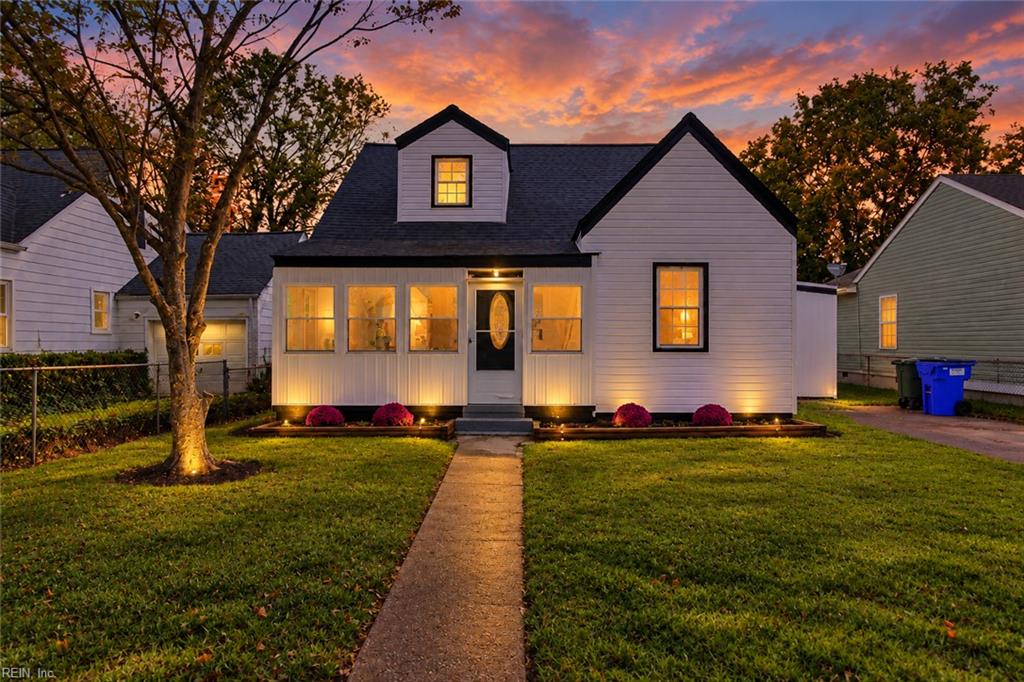 Photo of 224 Neoma Drive, Norfolk, VA 23503 (MLS # 10659028)