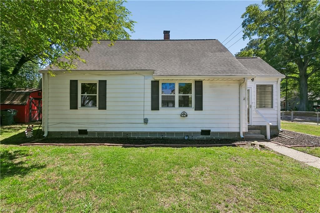 Photo of 7730 Ruthven Road, Norfolk, VA 23505 (MLS # 10634706)
