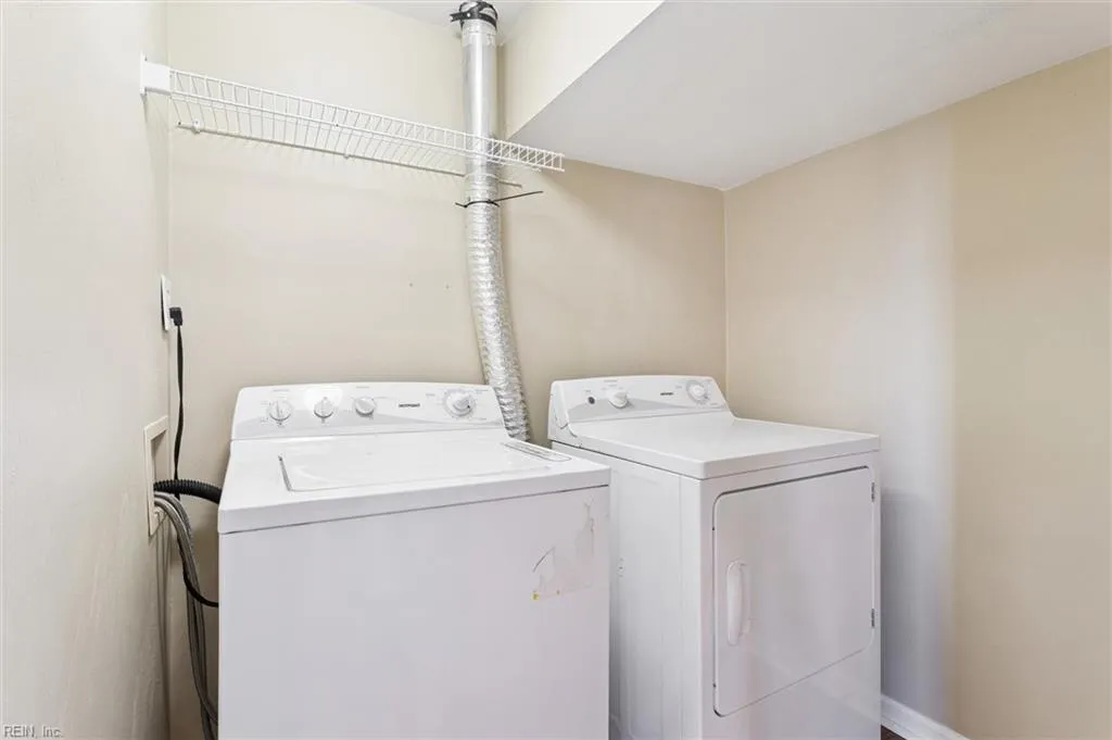 Yorktown, Virginia 23693, United States, 3 Bedrooms Bedrooms, ,3 BathroomsBathrooms,Residential,Active,253252