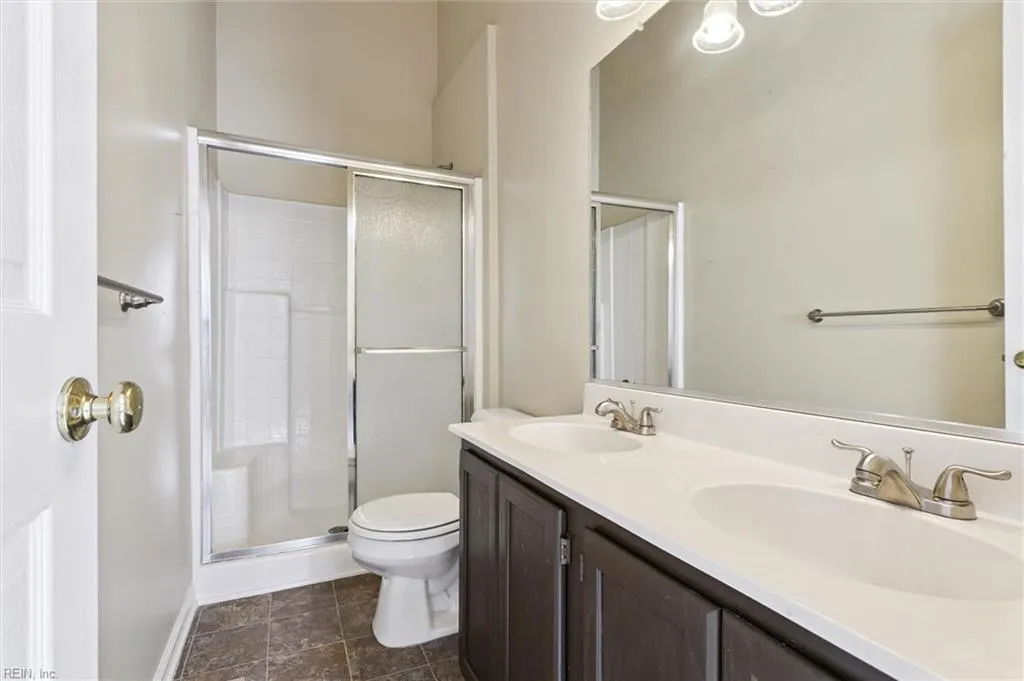 Yorktown, Virginia 23693, United States, 3 Bedrooms Bedrooms, ,3 BathroomsBathrooms,Residential,Active,253252