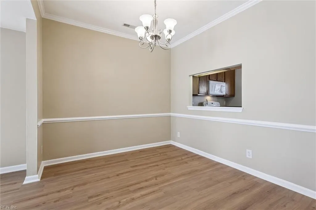 Yorktown, Virginia 23693, United States, 3 Bedrooms Bedrooms, ,3 BathroomsBathrooms,Residential,Active,253252