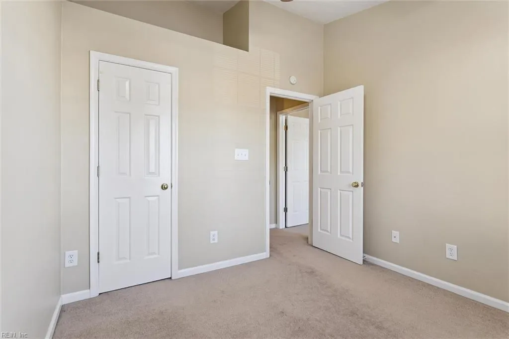 Yorktown, Virginia 23693, United States, 3 Bedrooms Bedrooms, ,3 BathroomsBathrooms,Residential,Active,253252