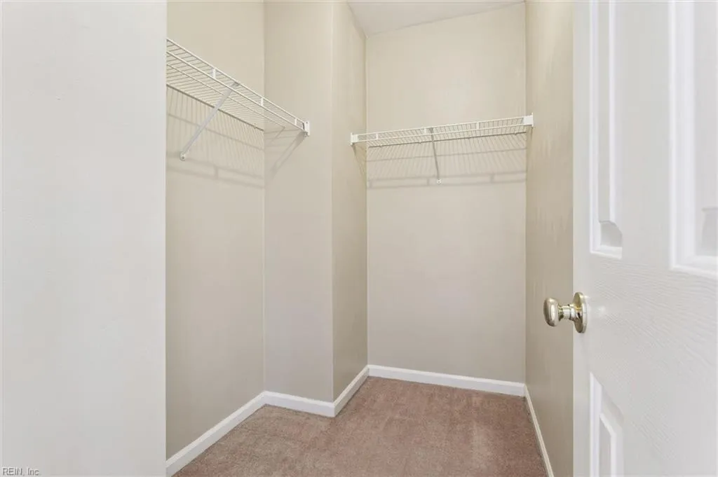 Yorktown, Virginia 23693, United States, 3 Bedrooms Bedrooms, ,3 BathroomsBathrooms,Residential,Active,253252