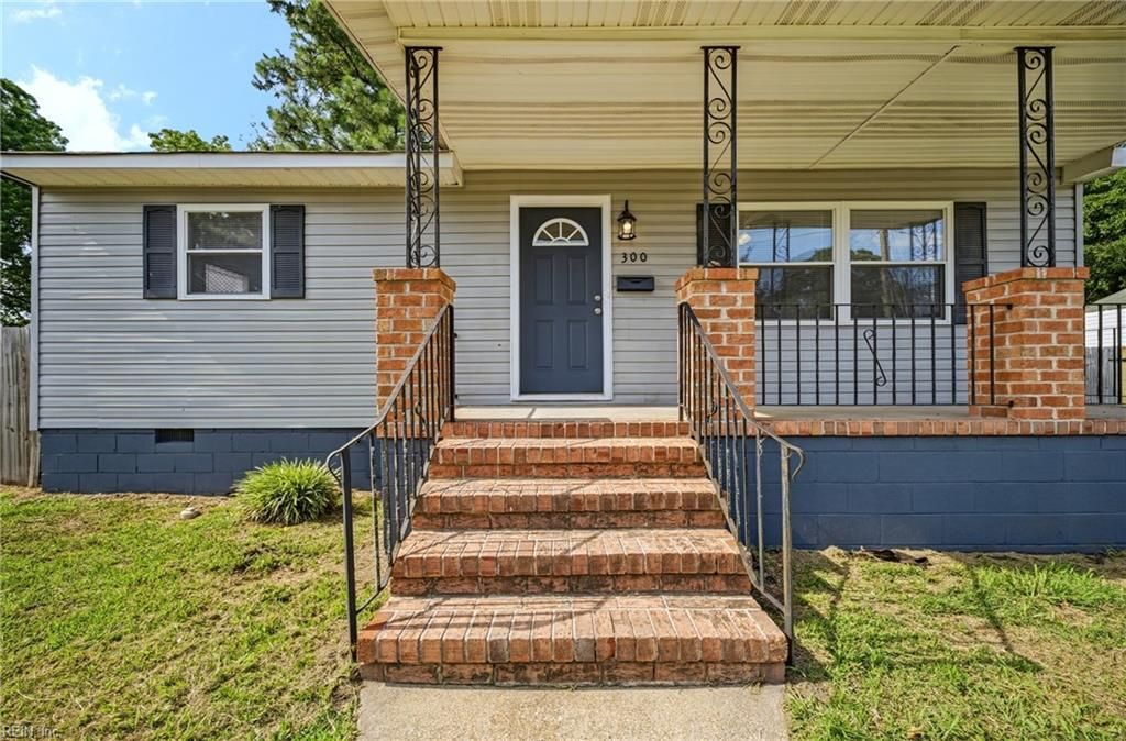 Photo of 300 Dwight Drive, Portsmouth, VA 23704 (MLS # 10641284)