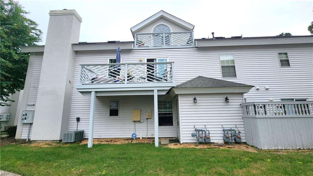 Photo of 457 Seahorse Run, Chesapeake, VA 23320 (MLS # 10635454)