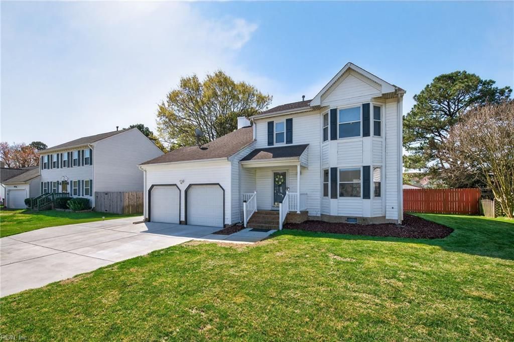 Photo of 809 Kemp Meadow Drive, Chesapeake, VA 23320 (MLS # 10627580)