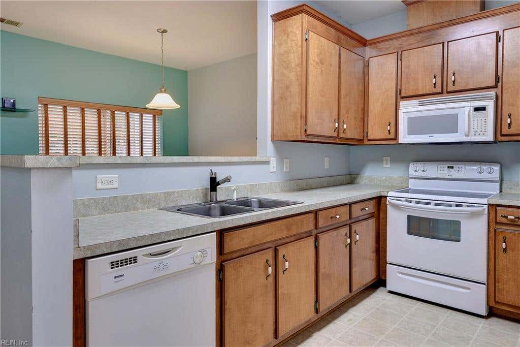 Photo of 1942 Algonquin Trail, Williamsburg, VA 23185 (MLS # 10649788)
