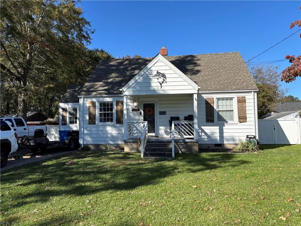 Photo of 1105 Maryview Avenue, Chesapeake, VA 23324 (MLS # 10607637)