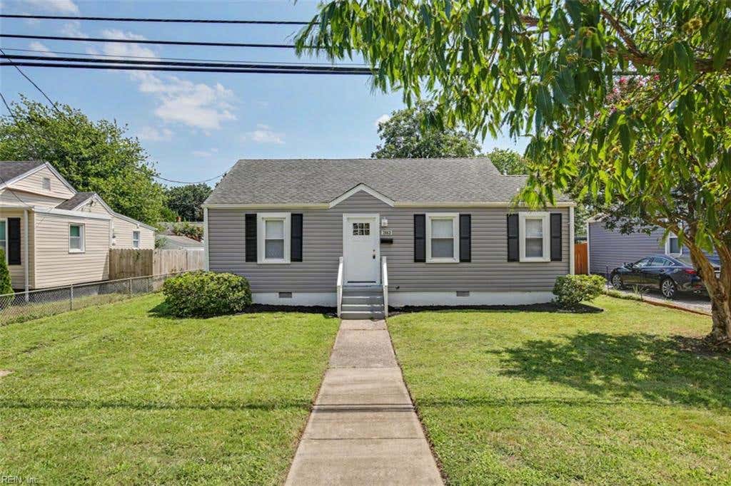 Photo of 2112 E Pembroke Avenue, Hampton, VA 23664 (MLS # 10650215)
