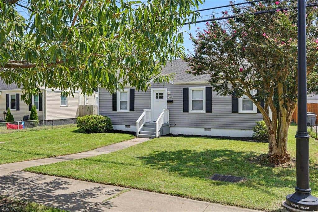 Photo of 2112 E Pembroke Avenue, Hampton, VA 23664 (MLS # 10650215)