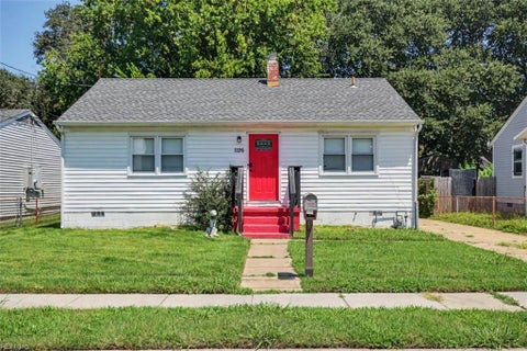 Photo of 1126 E Balview Avenue, Norfolk, VA 23503 (MLS # 10651786)