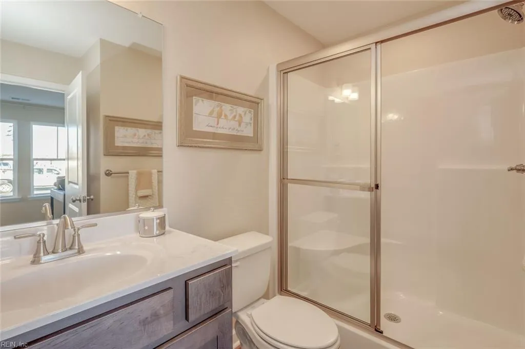 Suffolk, Virginia 23435, United States, 3 Bedrooms Bedrooms, ,3 BathroomsBathrooms,Residential,Pending,32895