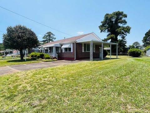 1502 Basie CRES Portsmouth VA 23701