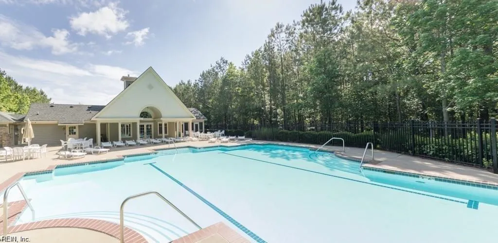 Chesapeake, Virginia 23320, United States, 4 Bedrooms Bedrooms, ,3 BathroomsBathrooms,Residential,Active,18698