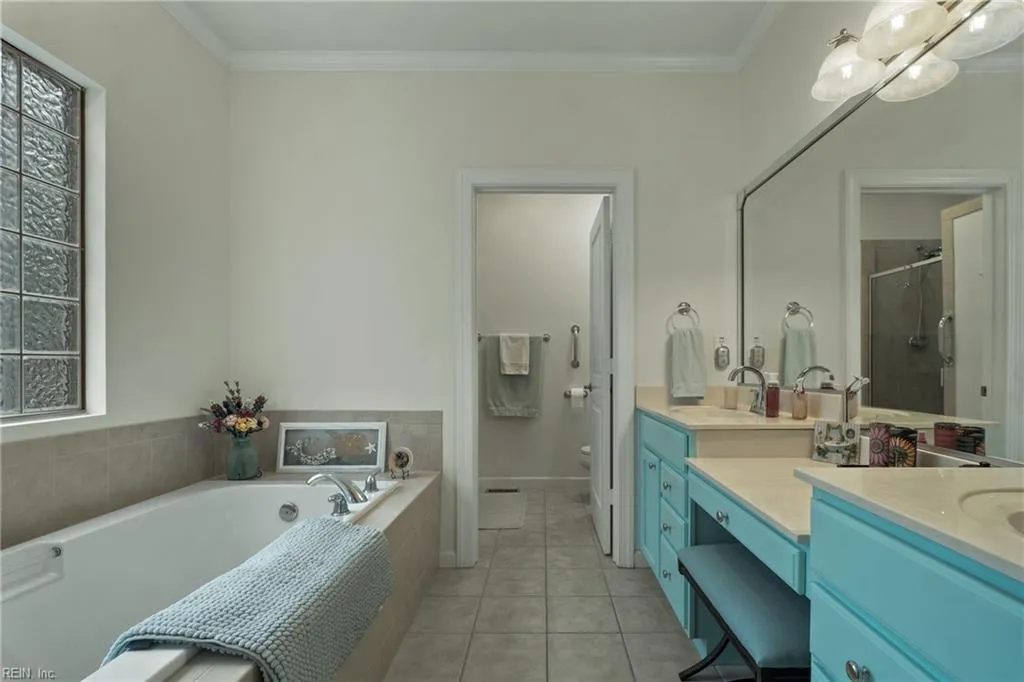 Chesapeake, Virginia 23320, United States, 4 Bedrooms Bedrooms, ,3 BathroomsBathrooms,Residential,Active,18698