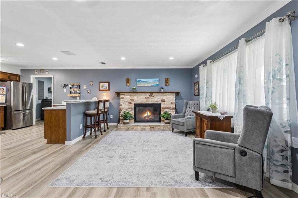 Photo of 616 Whitechapel Drive, Virginia Beach, VA 23455 (MLS # 10655821)