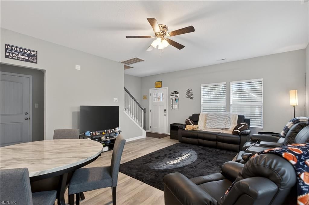 Photo of 827 W 43rd Street, Norfolk, VA 23508 (MLS # 10625228)