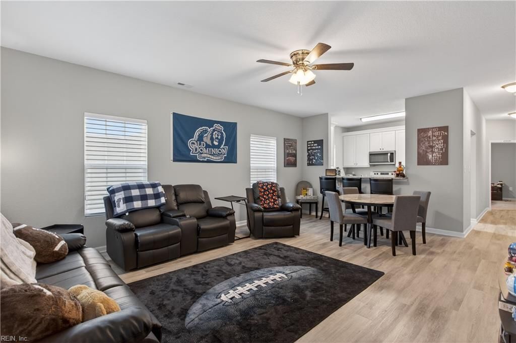 Photo of 827 W 43rd Street, Norfolk, VA 23508 (MLS # 10625228)