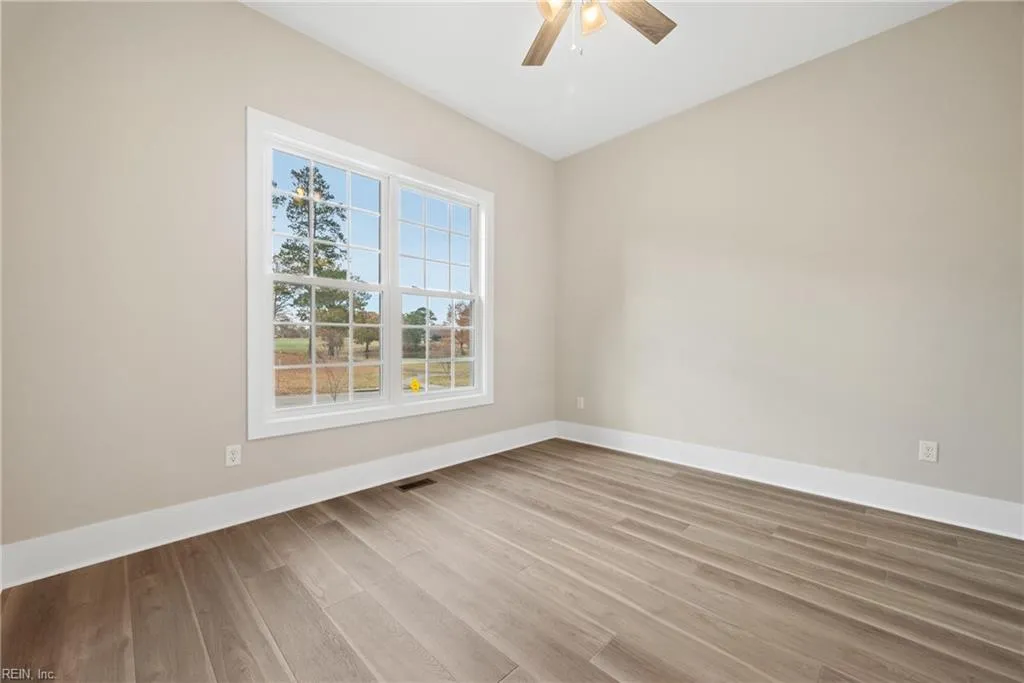 Smithfield, Virginia 23430, United States, 4 Bedrooms Bedrooms, ,3 BathroomsBathrooms,Residential,Pending,29997