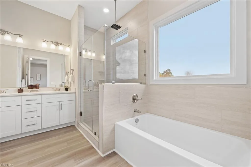 Smithfield, Virginia 23430, United States, 4 Bedrooms Bedrooms, ,3 BathroomsBathrooms,Residential,Pending,29997