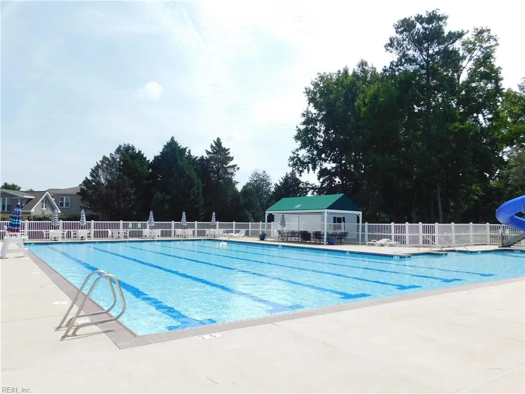 Smithfield, Virginia 23430, United States, 4 Bedrooms Bedrooms, ,3 BathroomsBathrooms,Residential,Pending,29997