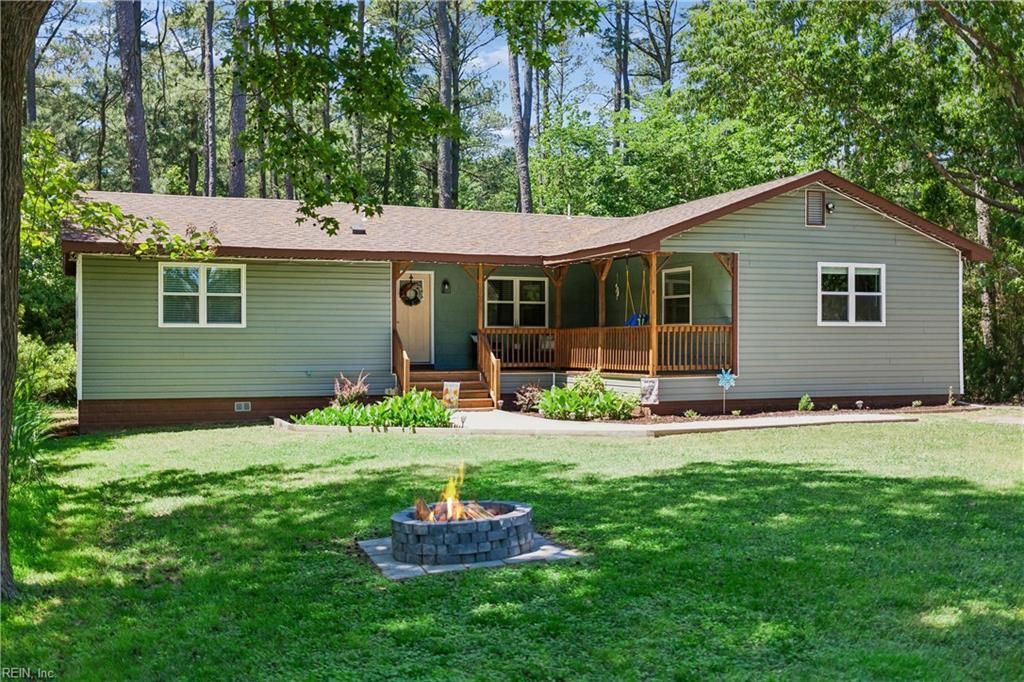 Photo of 3 Grundland Drive, Hampton, VA 23664 (MLS # 10634927)