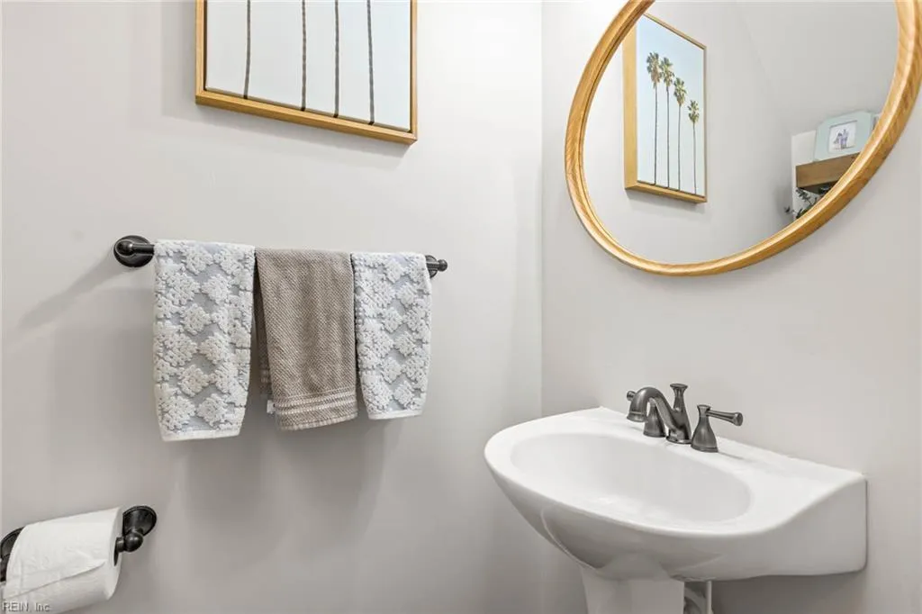 Virginia Beach, Virginia 23456, United States, 4 Bedrooms Bedrooms, ,3 BathroomsBathrooms,Residential,Active,145400