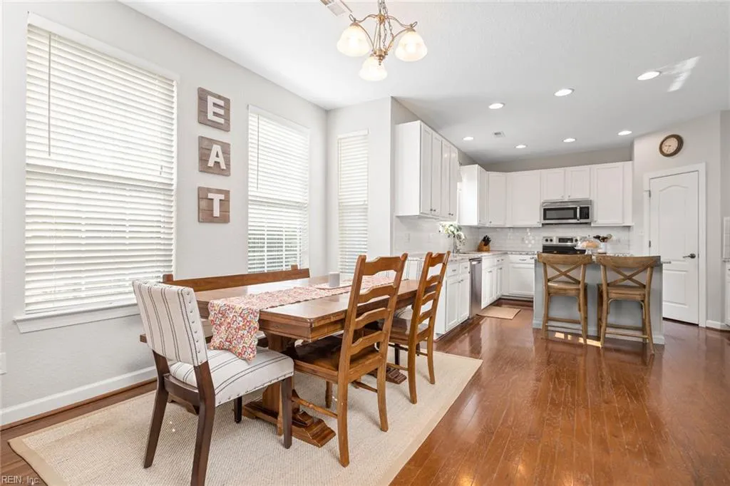 Virginia Beach, Virginia 23456, United States, 4 Bedrooms Bedrooms, ,3 BathroomsBathrooms,Residential,Active,145400