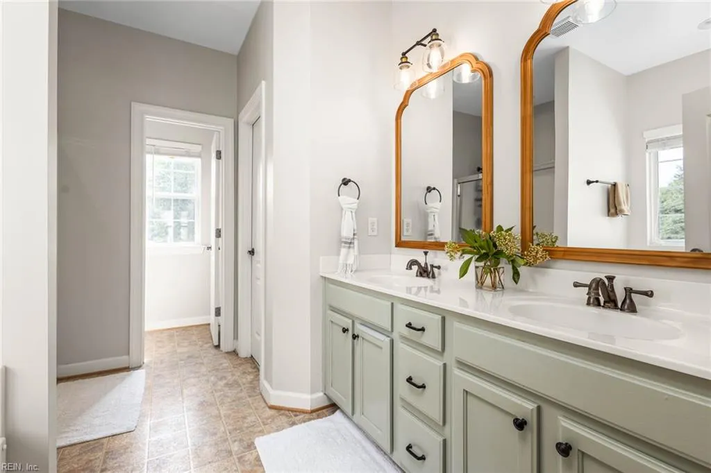 Virginia Beach, Virginia 23456, United States, 4 Bedrooms Bedrooms, ,3 BathroomsBathrooms,Residential,Active,145400