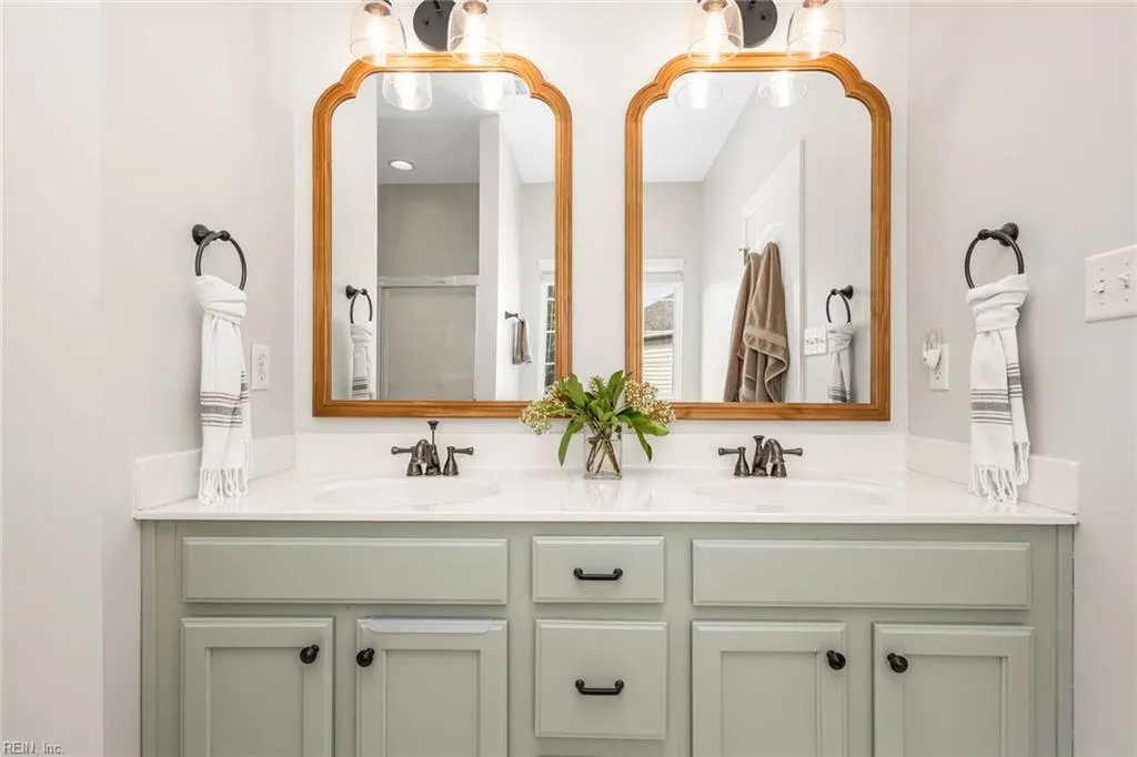 Virginia Beach, Virginia 23456, United States, 4 Bedrooms Bedrooms, ,3 BathroomsBathrooms,Residential,Active,145400