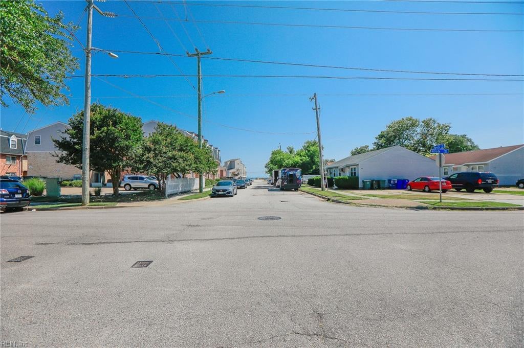 Photo of 1203 Hillside Avenue #D1, Norfolk, VA 23508 (MLS # 10654548)