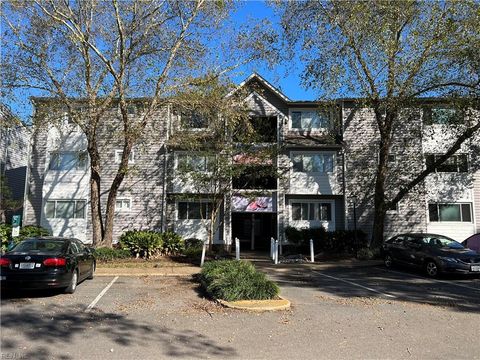 Photo of 500 Ocean Trace Arch #202, Virginia Beach, VA 23451 (MLS # 10640479)