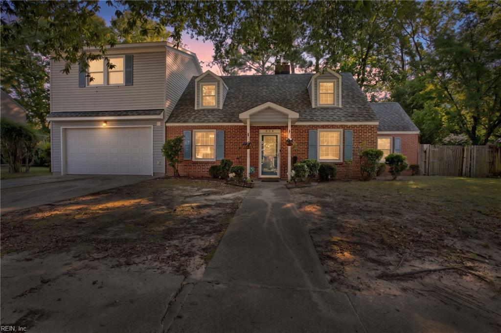 Photo of 912 Wakefield Avenue, Norfolk, VA 23502 (MLS # 10658112)