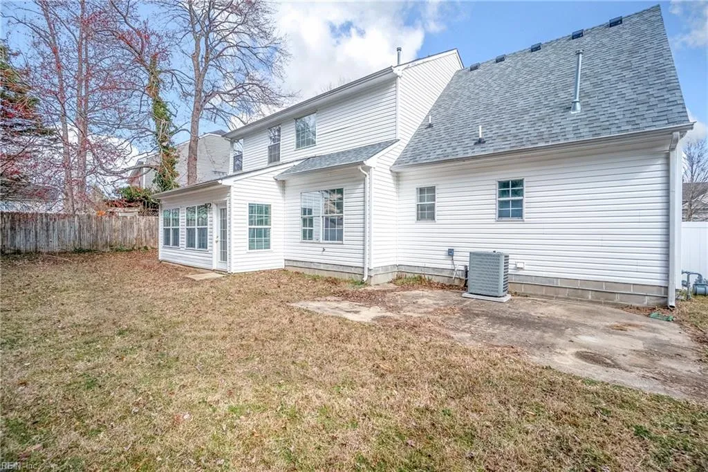 Suffolk, Virginia 23435, United States, 4 Bedrooms Bedrooms, ,3 BathroomsBathrooms,Residential,Active,86394