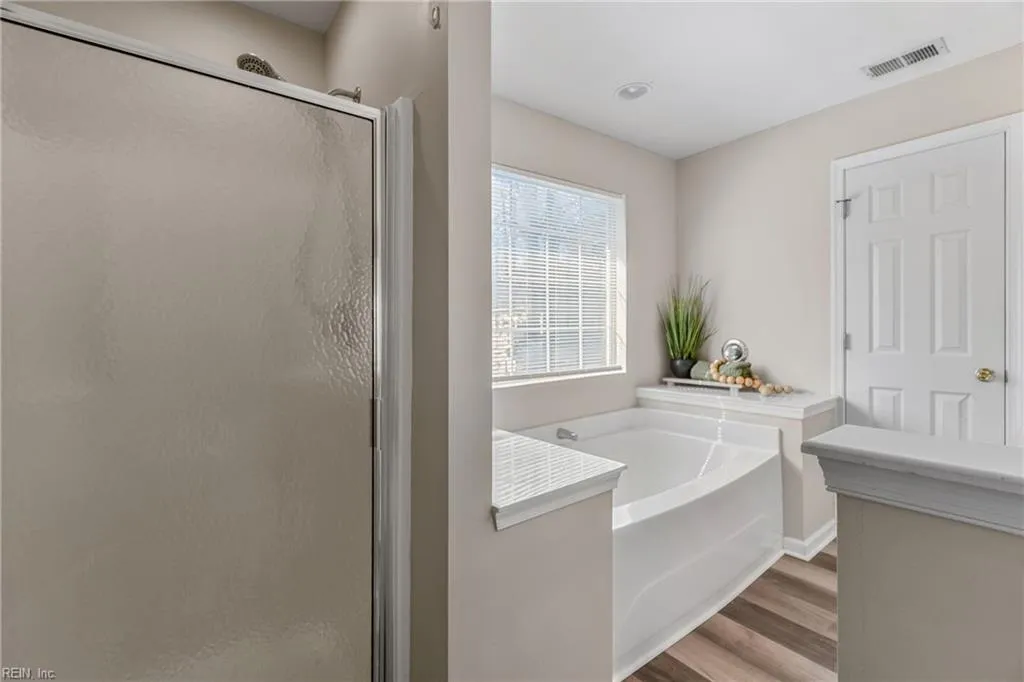 Suffolk, Virginia 23435, United States, 4 Bedrooms Bedrooms, ,3 BathroomsBathrooms,Residential,Active,86394