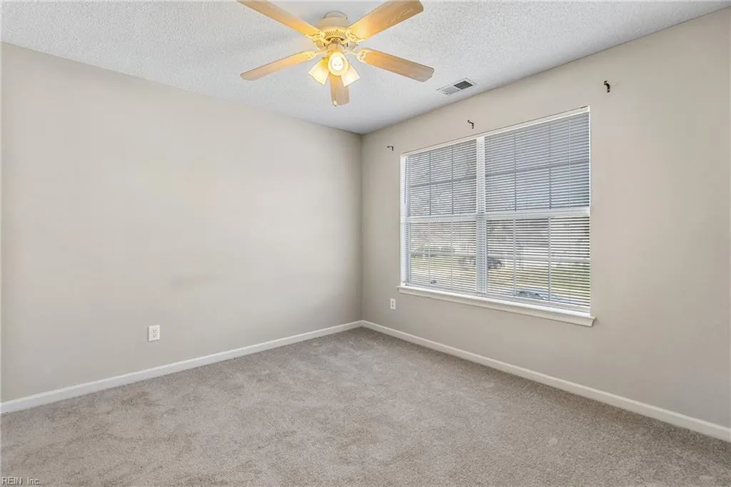 Suffolk, Virginia 23435, United States, 4 Bedrooms Bedrooms, ,3 BathroomsBathrooms,Residential,Active,86394