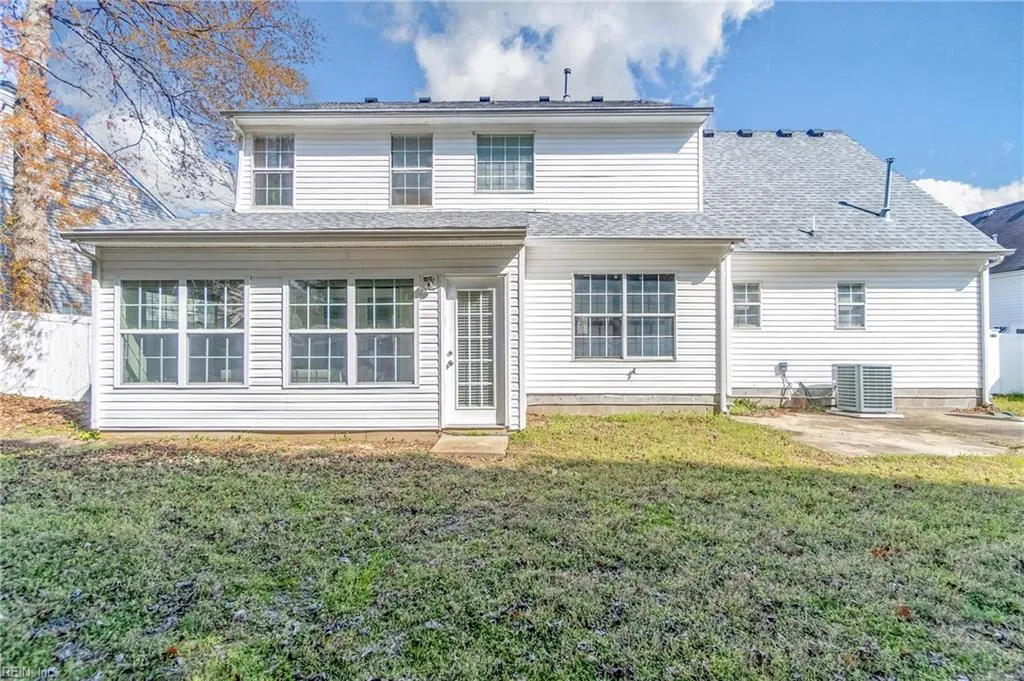 Suffolk, Virginia 23435, United States, 4 Bedrooms Bedrooms, ,3 BathroomsBathrooms,Residential,Active,86394