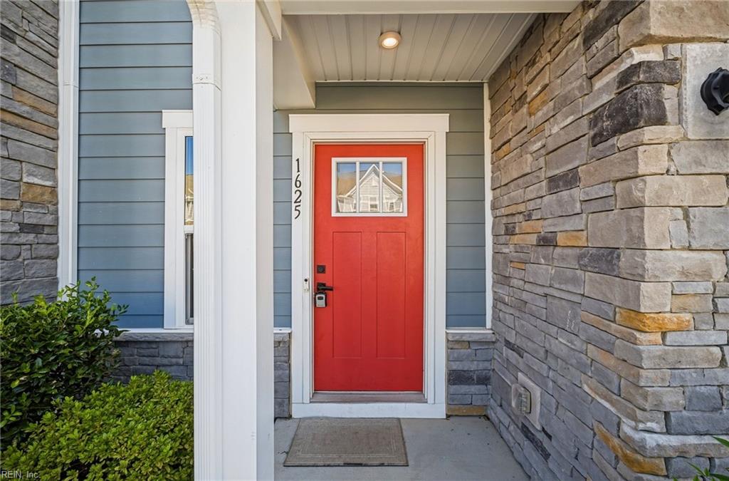 Photo of 1625 Redwing Arch, Chesapeake, VA 23323 (MLS # 10657874)