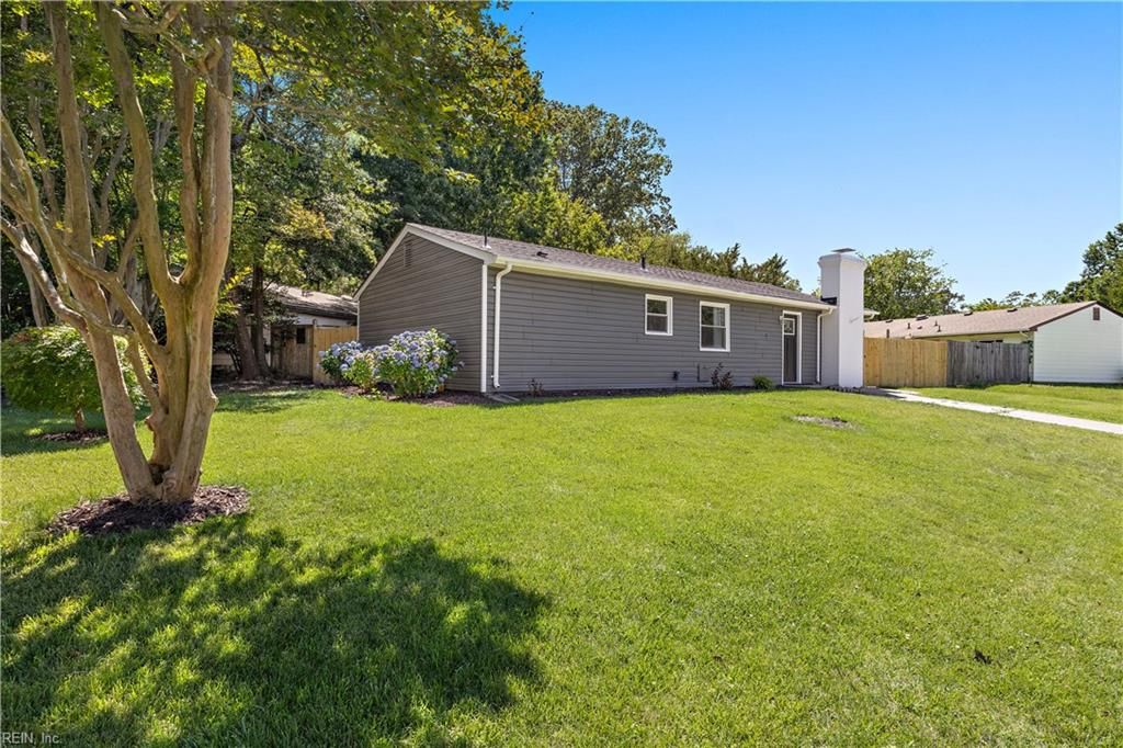 Photo of 2921 Bamberg Place, Virginia Beach, VA 23453 (MLS # 10637218)