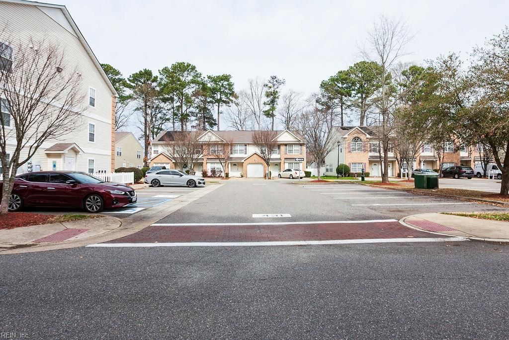 Photo of 431 Old Colonial Way #303, Newport News, VA 23608 (MLS # 10629137)