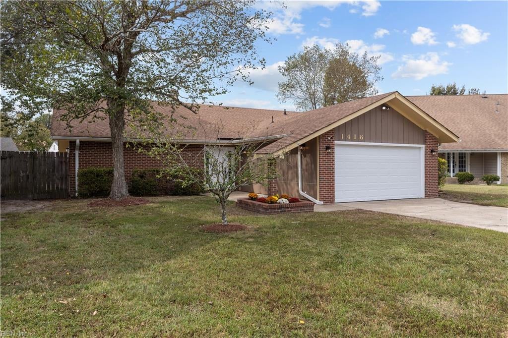 Photo of 1416 Planting Court, Virginia Beach, VA 23453 (MLS # 10656079)