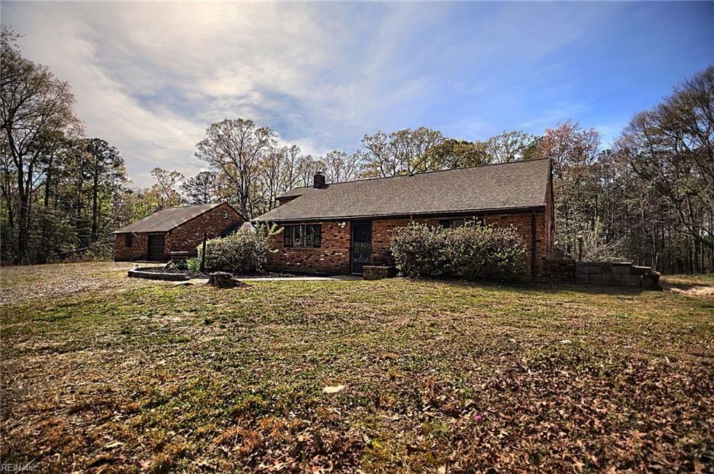 Photo of 12614 Salem Church Road, Gloucester, VA 23061 (MLS # 10628994)