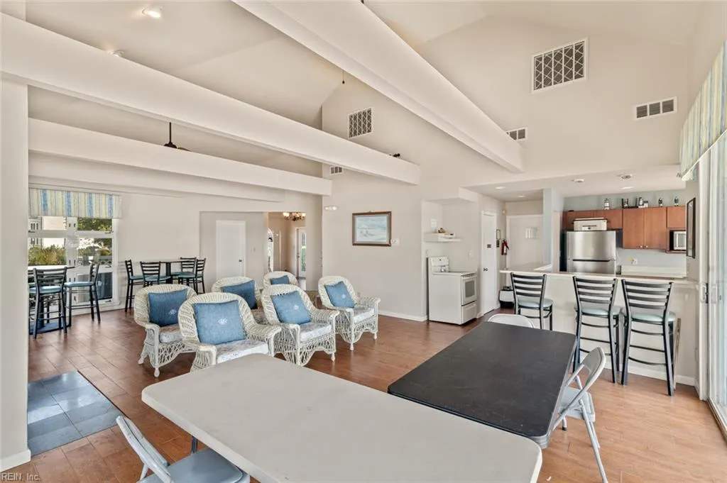 Hampton, Virginia 23669, United States, 3 Bedrooms Bedrooms, ,2 BathroomsBathrooms,Residential,Active,231022