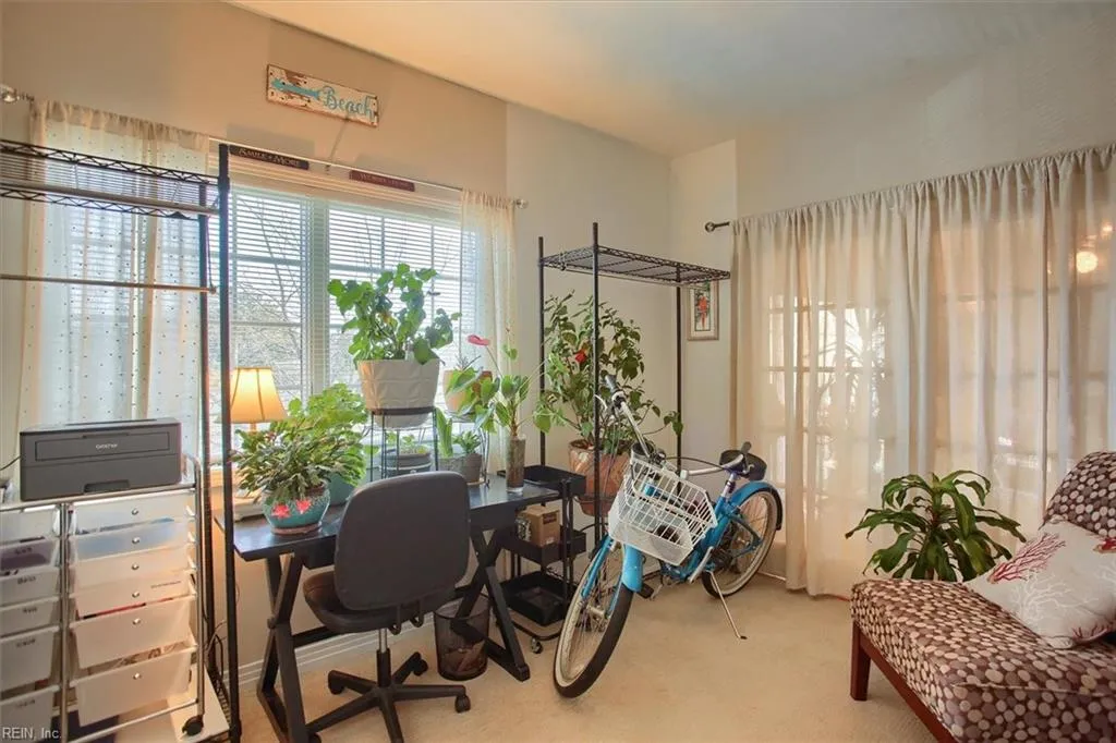 Virginia Beach, Virginia 23451, United States, 3 Bedrooms Bedrooms, ,2 BathroomsBathrooms,Residential,Pending,78686