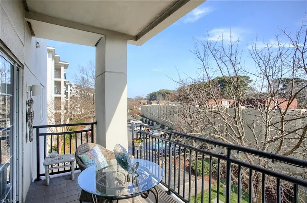 Virginia Beach, Virginia 23451, United States, 3 Bedrooms Bedrooms, ,2 BathroomsBathrooms,Residential,Pending,78686