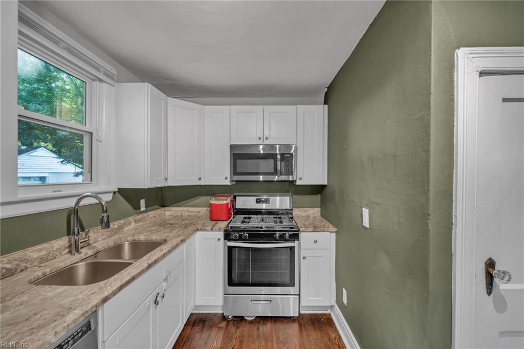 Photo of 506 Homestead Avenue, Hampton, VA 23661 (MLS # 10654489)